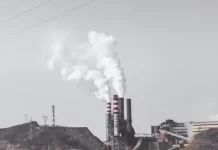 Hvad er producenten af Skyworth-tv?