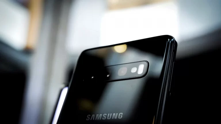 Sådan roterer du fotos på Samsung Galaxy S10